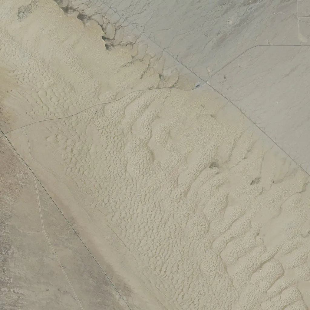 The main dunes in Glamis Guide: ridge after ridge stands out in relief